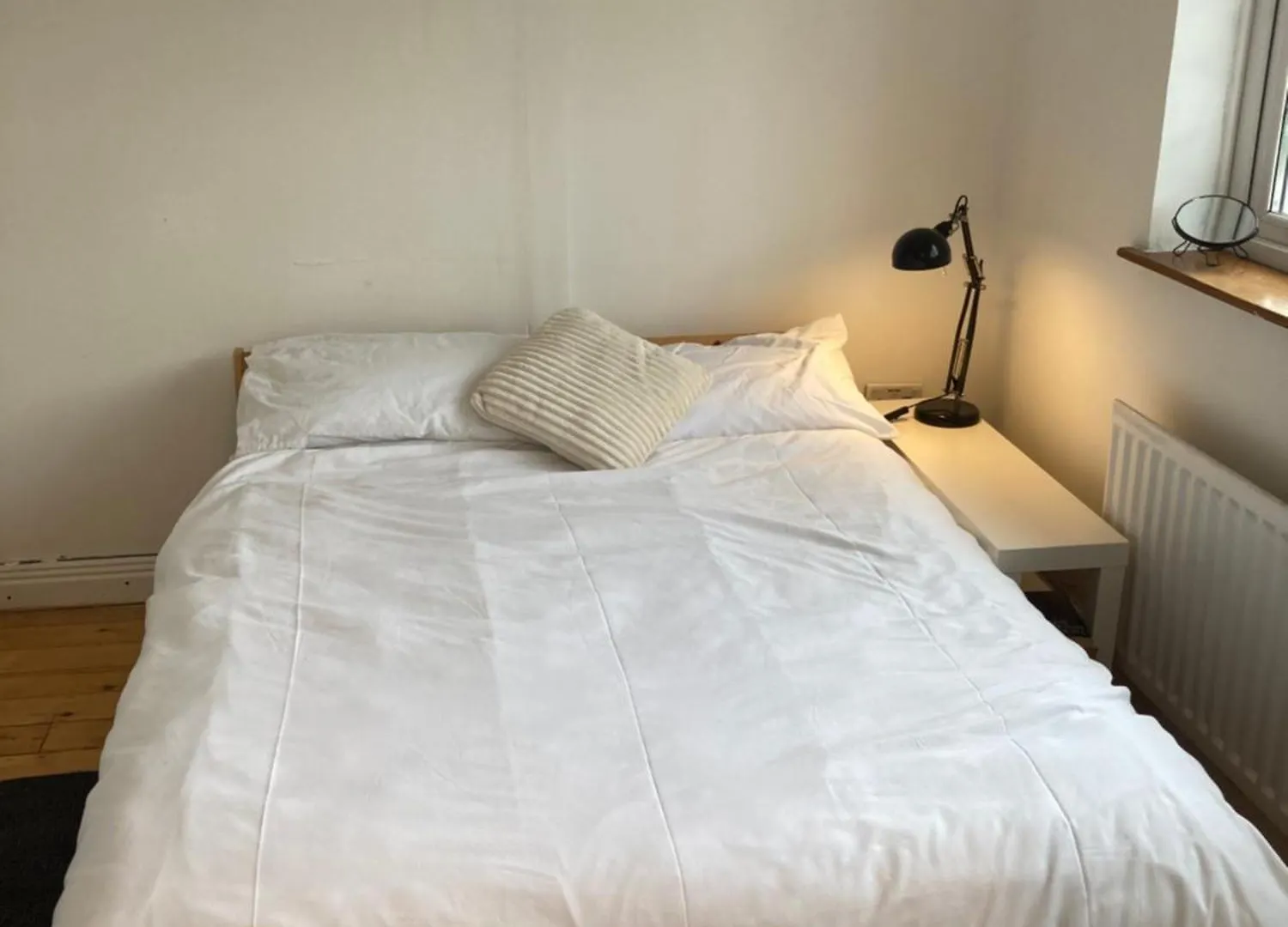 더블린 Entire Terraced Two Story Redbrick House With Parking In Secluded Cul De Sac 빌라
