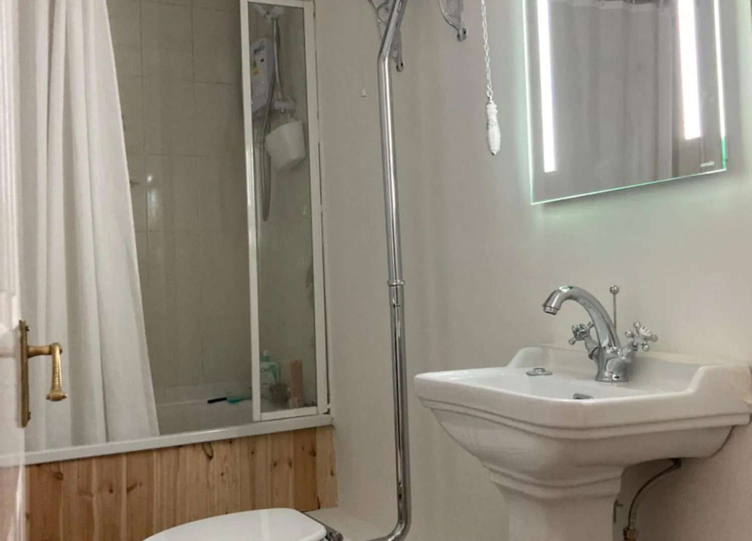 Entire Terraced Two Story Redbrick House With Parking In Secluded Cul De Sac Villa Dublin