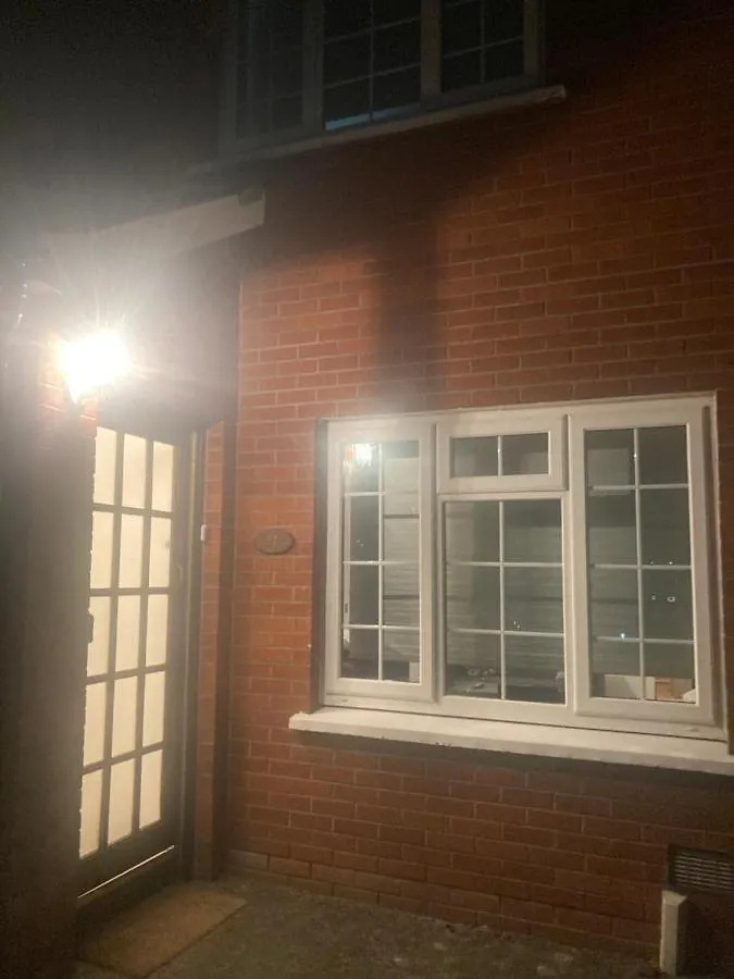 Entire Terraced Two Story Redbrick House With Parking In Secluded Cul De Sac Βίλα Δουβλίνο 0*,